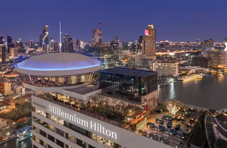 Three Sixty Rooftop Bar curves above the Chao Phraya River, offering panoramic views and smooth jazz—an icon of mature nightlife Bangkok. Featured on The Road to Timbuktu, it’s the perfect rooftop retreat for solo travellers over 50 who prefer saxophones to strobe lights.